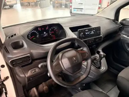 Photo 12 Peugeot Partner  Standard 650kg BlueHDi 100ch S&S Premium (10415?ht)