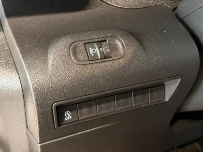 Photo 13 Peugeot Partner  Standard 650kg BlueHDi 100ch S&S Premium (10415?ht)