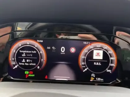 Photo 12 Volkswagen Golf  1.5 eTSI EVO2 116ch VW Edition DSG7