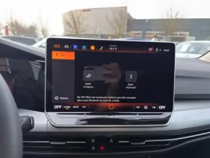 Photo 11 Volkswagen Golf  1.5 eTSI EVO2 116ch VW Edition DSG7