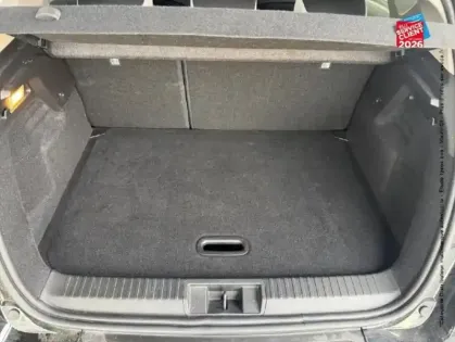 Photo 13 Renault Captur  1.6 E-Tech hybride 145ch Intens -21