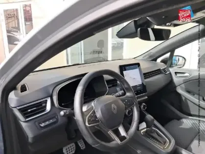 Photo 29 Renault Clio  1.6 E-Tech 145ch full hybrid esprit Alpine - 24 GPS