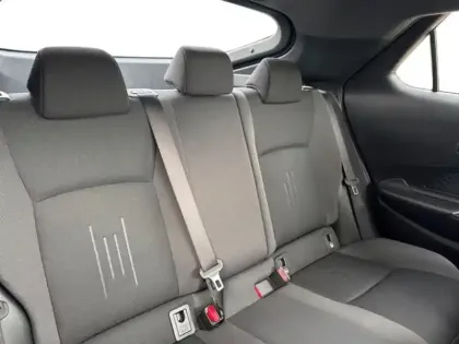 Photo 8 Toyota C-HR  2.0 Hybride 200ch Design NG23