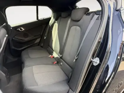 Photo 12 BMW Serie 1 Série 1 116i 109ch Business Design