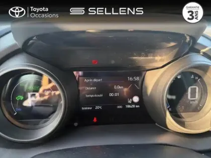 Photo 13 Toyota Yaris  Cross 116h Design MY22