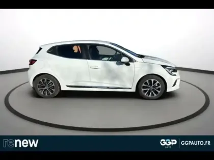 Photo 6 Renault Clio  1.6 E-Tech hybride 140ch Intens -21N