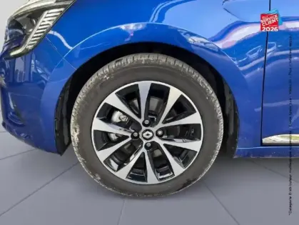 Photo 24 Renault Clio  1.6 E-Tech hybride 140ch Intens -21N Camera