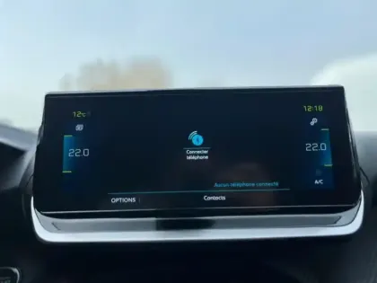 Photo 13 Peugeot 208  e- 136ch Roadtrip