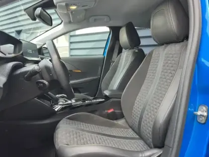 Photo 7 Peugeot 208  e- 136ch Roadtrip