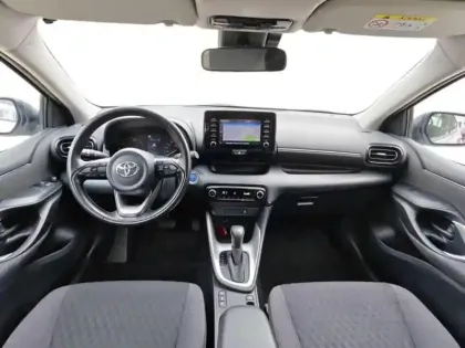 Photo 10 Toyota Yaris  116h France Business 5p