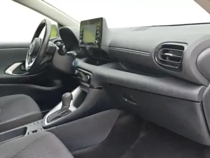 Photo 8 Toyota Yaris  116h France Business 5p