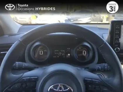 Photo 12 Toyota Yaris  116h Design 5p