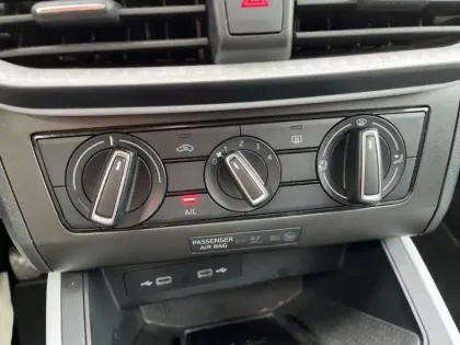 Photo 15 Seat Arona Gén. I Ph2 Urban 5