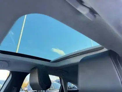 Photo 12 Citroën C4  PureTech 130ch S&S Shine