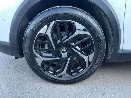 Photo 10 Citroën C4  PureTech 130ch S&S Shine