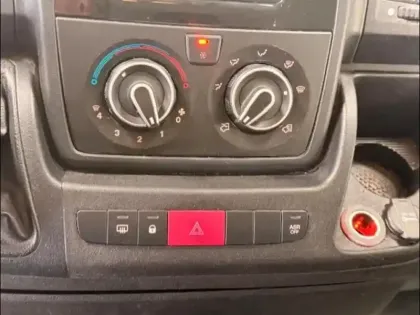 Photo 14 Citroën Jumper  PlatCb PLATEAU 2.0 BlueHDi 130 Double Cabine Confort (13750?ht)