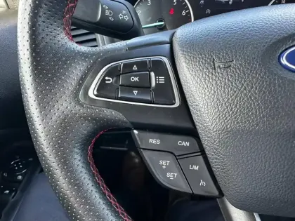 Photo 14 Ford Ecosport  1.0 EcoBoost 125ch ST-Line Euro6.2