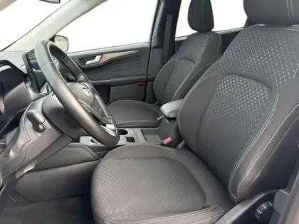 Photo 6 Ford Kuga  2.5 Duratec 180ch Hybrid FlexiFuel Titanium Powershift