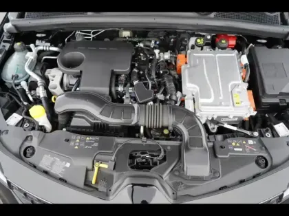 Photo 13 Renault Clio  1.6 E-Tech 145ch full hybrid Techno - 24