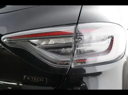 Photo 12 Renault Clio  1.6 E-Tech 145ch full hybrid Techno - 24