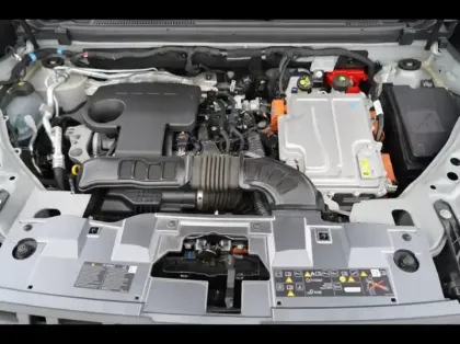 Photo 12 Dacia Duster  1.6 hybrid 140ch Extreme