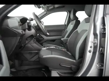 Photo 13 Dacia Duster  1.6 hybrid 140ch Extreme