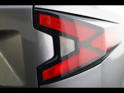 Photo 11 Dacia Duster  1.6 hybrid 140ch Extreme