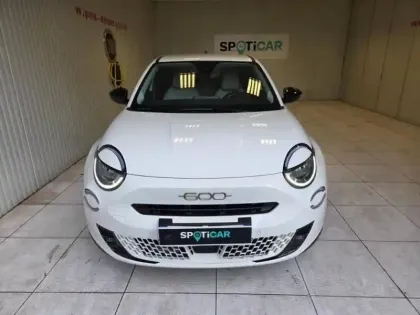 Photo 8 Fiat 600  1.2 Hybrid Turbo 145ch La Prima eDCT6