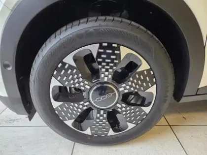 Photo 6 Fiat 600  1.2 Hybrid Turbo 145ch La Prima eDCT6