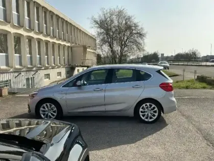 Photo 8 BMW Serie 2 Série 2 ActiveTourer 225xeA 224ch Lounge