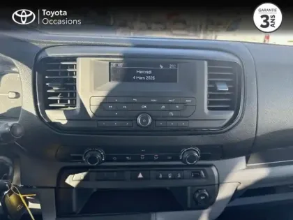 Photo 14 Toyota Proace  Combi Medium 1.5 120 D-4D Dynamic