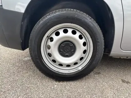 Photo 11 Citroën Berlingo  Van M 650kg BlueHDi 130 S&S Driver EAT8