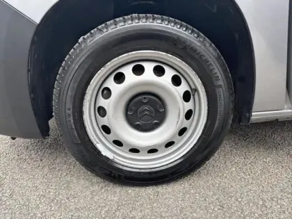 Photo 13 Citroën Berlingo  Van M 650kg BlueHDi 130 S&S Driver EAT8