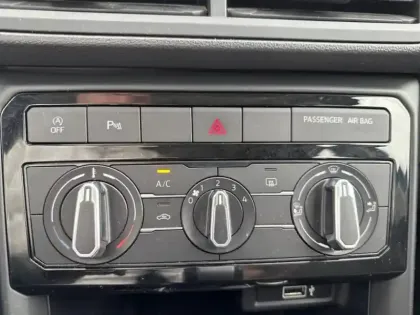 Photo 14 Volkswagen T-cross  1.0 TSI 115ch Lounge DSG7