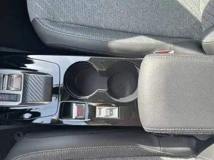 Photo 14 Peugeot 208  Hybrid 110 e-DCS6