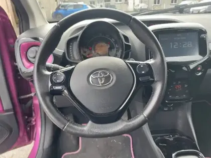 Photo 8 Toyota Aygo  1.0 VVT-i x-shift