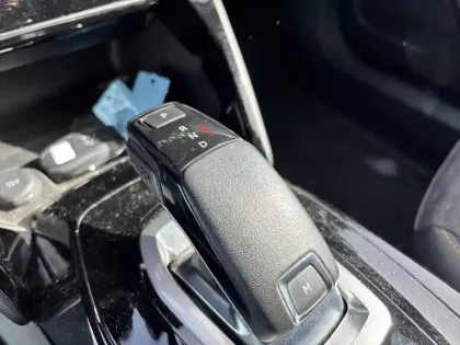 Photo 13 Peugeot 2008  PureTech 130 S&S EAT8