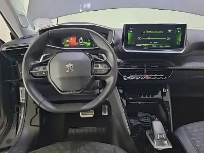 Photo 27 Peugeot 2008 Gén. II Ph1 NG Roadtrip 5