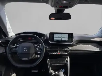 Photo 7 Peugeot 2008  PureTech 130 S&S EAT8