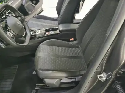 Photo 30 Peugeot 2008 Gén. II Ph1 NG Roadtrip 5