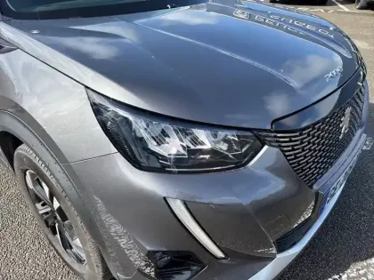 Photo 15 Peugeot 2008  PureTech 130 S&S EAT8