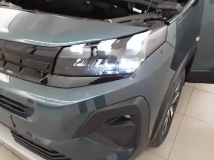 Photo 15 Peugeot Rifter e- M Electrique 136 ch Automatique 54kWh 5pl