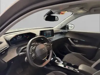 Photo 7 Peugeot 2008  Electrique 136 ch