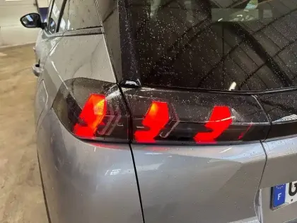 Photo 16 Peugeot 2008  Electrique 136 ch