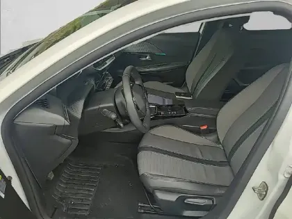 Photo 31 Peugeot 208 Gén. II Ph1 NG Allure 5