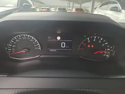 Photo 30 Peugeot 208 Gén. II Ph1 NG Allure 5