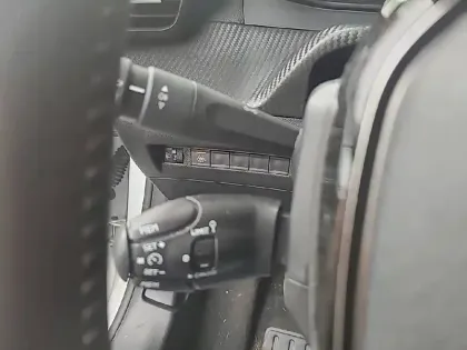 Photo 19 Peugeot 208 Gén. II Ph1 NG Allure 5