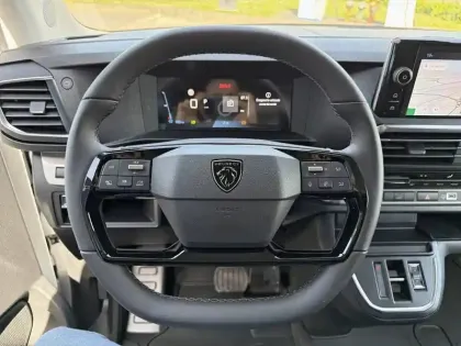 Photo 58 Peugeot Expert  FGN M DIESEL 150 CH AUTOMATIQUE