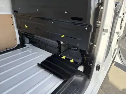 Photo 73 Peugeot Expert  FGN M DIESEL 150 CH AUTOMATIQUE