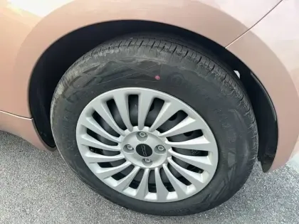 Photo 8 Fiat 500  e 95 ch